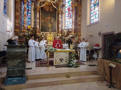 21a21a27-de07-4174-a3d8-d97d1b3f78f4